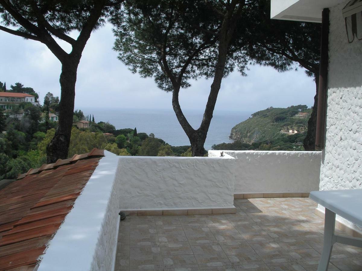 Residence I Pini Capoliveri  Exterior photo