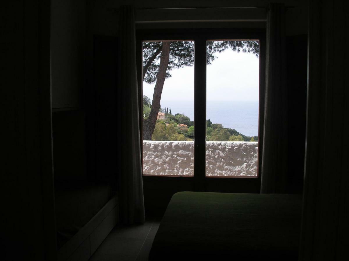 Residence I Pini Capoliveri  Exterior photo